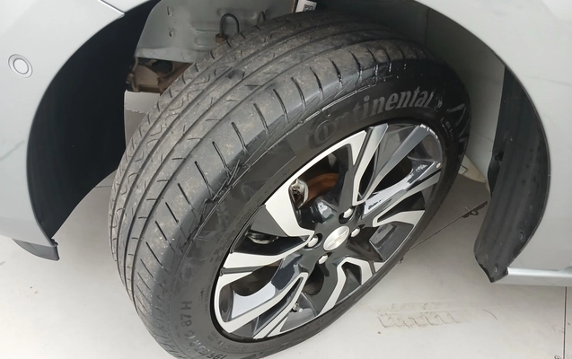 imagem-https://www.socarrao.com.br/sc-vehicle-images-prod/3962000/1789796677972-1_115603.jpg