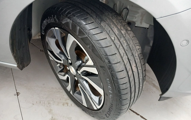 imagem-https://www.socarrao.com.br/sc-vehicle-images-prod/3962005/1789796683058-1_033941.jpg