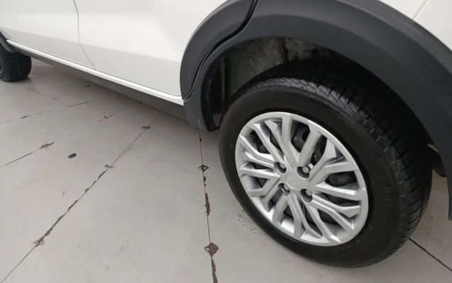 imagem-https://www.socarrao.com.br/sc-vehicle-images-prod/3962063/1789796759207-2_012119.jpg