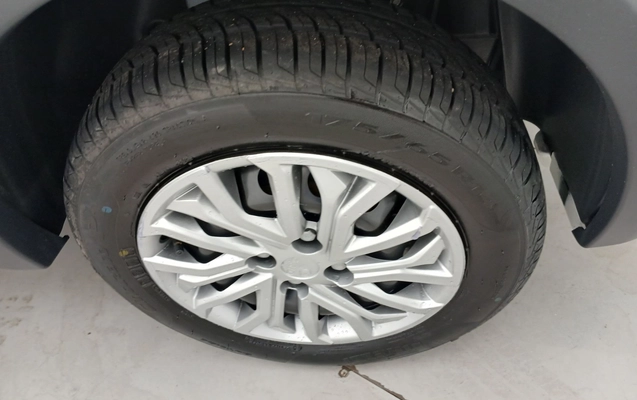 imagem-https://www.socarrao.com.br/sc-vehicle-images-prod/3962093/1789796784489-1_050042.jpg