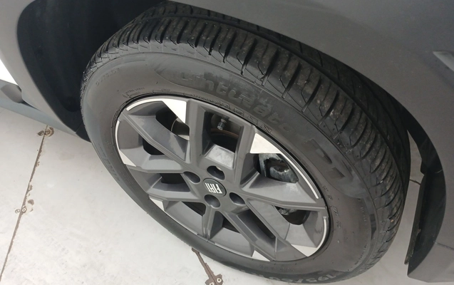 imagem-https://www.socarrao.com.br/sc-vehicle-images-prod/3962099/1789796789505-1_032743.jpg