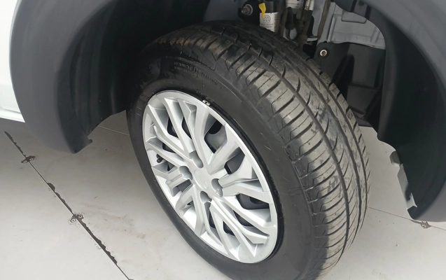 imagem-https://www.socarrao.com.br/sc-vehicle-images-prod/3962105/1789796795199-1_085735.jpg