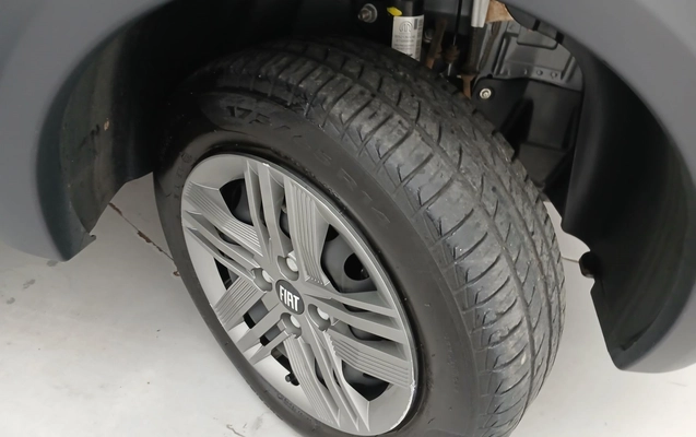 imagem-https://www.socarrao.com.br/sc-vehicle-images-prod/3962143/1789796824686-1_043352.jpg