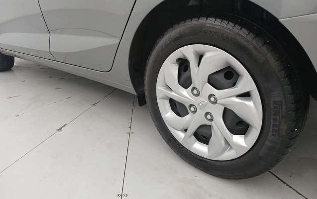 imagem-https://www.socarrao.com.br/sc-vehicle-images-prod/3962150/1789796828921-1_023933.jpg