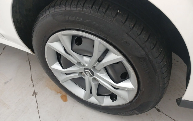 imagem-https://www.socarrao.com.br/sc-vehicle-images-prod/3962167/1789796838315-2_072132.jpg
