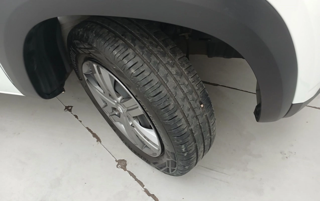 imagem-https://www.socarrao.com.br/sc-vehicle-images-prod/3962171/1789796840763-1_102146.jpg