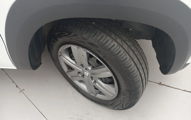 imagem-https://www.socarrao.com.br/sc-vehicle-images-prod/3962175/1789796844012-1_020235.jpg
