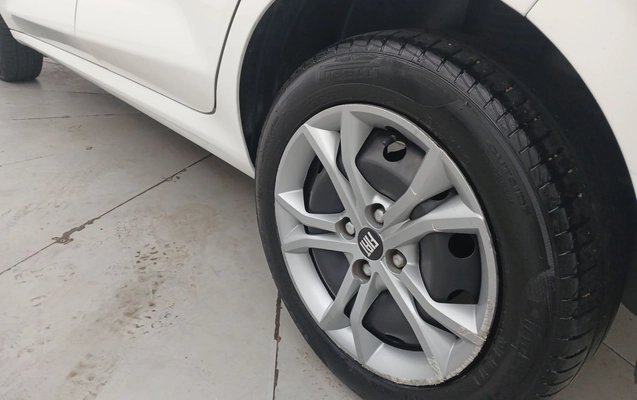 imagem-https://www.socarrao.com.br/sc-vehicle-images-prod/3962182/1789796847297-1_072132.jpg