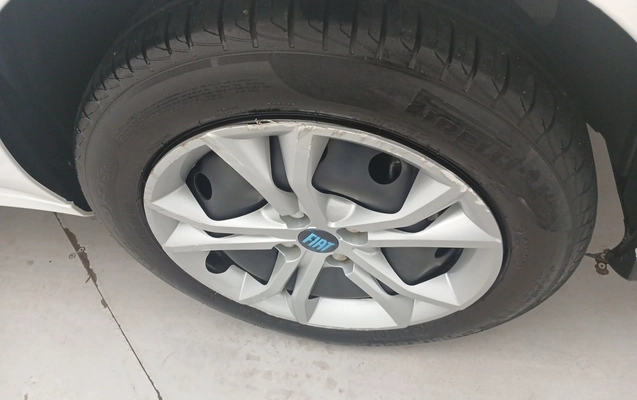 imagem-https://www.socarrao.com.br/sc-vehicle-images-prod/3962196/1789796861071-1_034244.jpg
