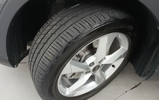 imagem-https://www.socarrao.com.br/sc-vehicle-images-prod/3962271/1789796899276-1_011501.jpg