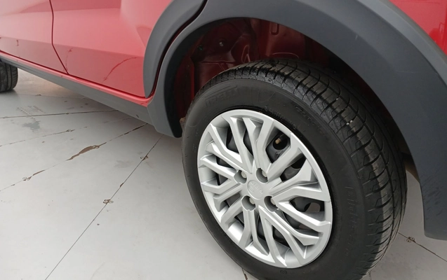 imagem-https://www.socarrao.com.br/sc-vehicle-images-prod/3962277/1789796903164-1_013544.jpg