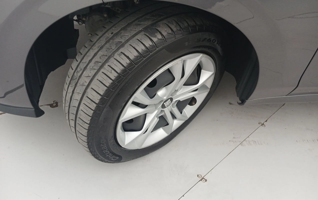 imagem-https://www.socarrao.com.br/sc-vehicle-images-prod/3962281/1789796906376-1_041138.jpg