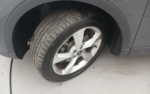 imagem-https://www.socarrao.com.br/sc-vehicle-images-prod/3962317/1789796938476-1_030231.jpg