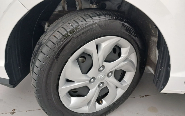 imagem-https://www.socarrao.com.br/sc-vehicle-images-prod/3962323/1789796941345-1_113946.jpg