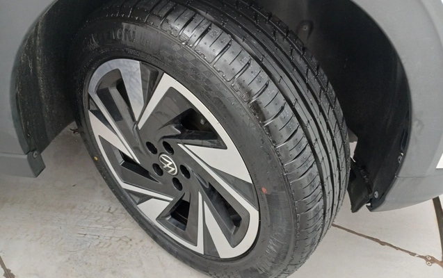 imagem-https://www.socarrao.com.br/sc-vehicle-images-prod/3962356/1789796964113-1_021558.jpg