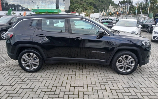 imagem-https://www.socarrao.com.br/sc-vehicle-images-prod/3962448/1789797050277-1_051208.jpg