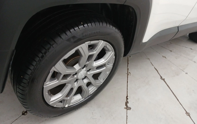 imagem-https://www.socarrao.com.br/sc-vehicle-images-prod/3962482/1789797081449-1_031301.jpg