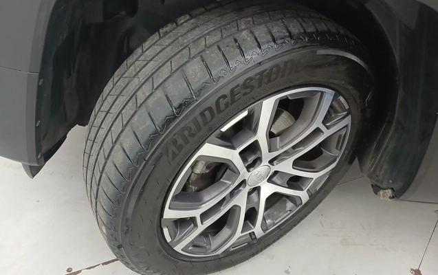 imagem-https://www.socarrao.com.br/sc-vehicle-images-prod/3962515/1789797108923-1_030031.jpg