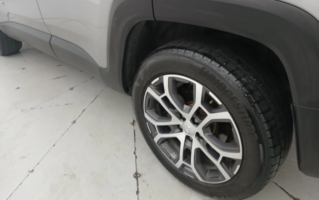 imagem-https://www.socarrao.com.br/sc-vehicle-images-prod/3962525/1789797113422-1_030034.jpg