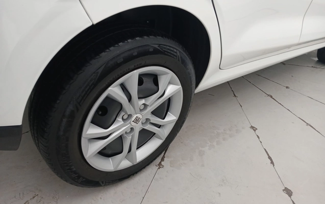 imagem-https://www.socarrao.com.br/sc-vehicle-images-prod/3962561/1789797138696-1_024915.jpg