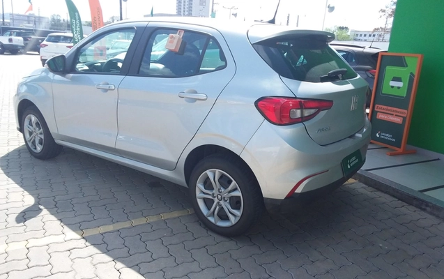 imagem-https://www.socarrao.com.br/sc-vehicle-images-prod/3962614/1789797179717-2_114008.jpg