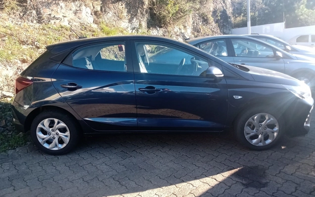 imagem-https://www.socarrao.com.br/sc-vehicle-images-prod/3962669/1789797222954-2_035953.jpg