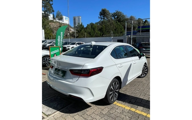 imagem-https://www.socarrao.com.br/sc-vehicle-images-prod/3962719/1789797266675-4_105119.jpg