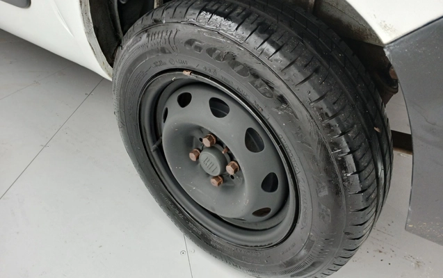 imagem-https://www.socarrao.com.br/sc-vehicle-images-prod/3962948/1789797629390-1_120657.jpg