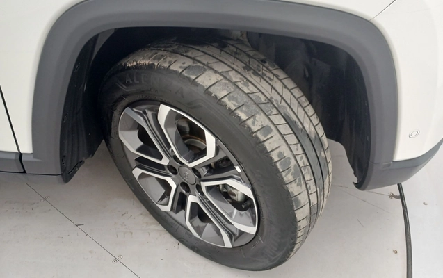 imagem-https://www.socarrao.com.br/sc-vehicle-images-prod/3963015/1789797707701-1_033239.jpg