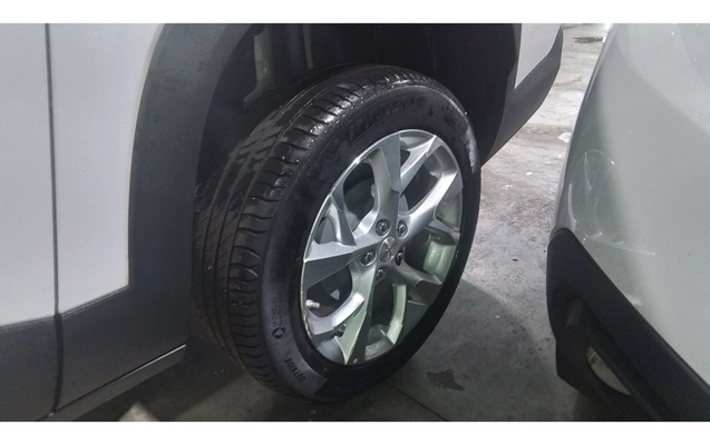 imagem-https://www.socarrao.com.br/sc-vehicle-images-prod/3963021/1789797709137-2_050901.jpg