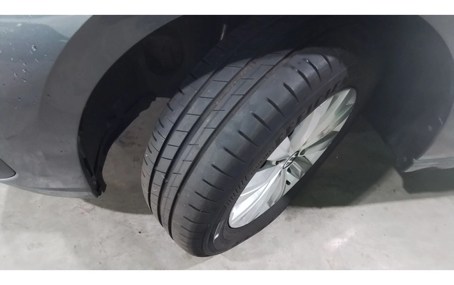imagem-https://www.socarrao.com.br/sc-vehicle-images-prod/3963022/1789797709205-1_041704.jpg
