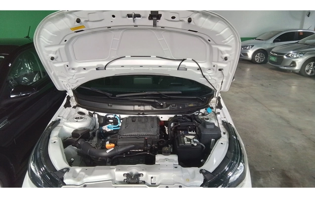 imagem-https://www.socarrao.com.br/sc-vehicle-images-prod/3963039/1789797717287-2_050949.jpg