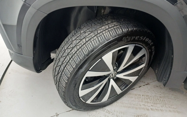 imagem-https://www.socarrao.com.br/sc-vehicle-images-prod/3963125/1789797851882-2_091527.jpg