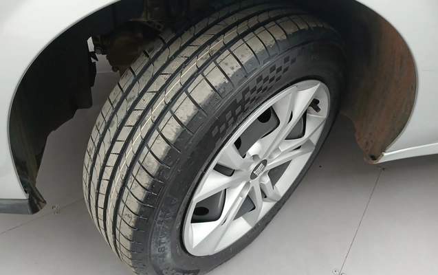 imagem-https://www.socarrao.com.br/sc-vehicle-images-prod/3963184/1789798195092-1_060603.jpg