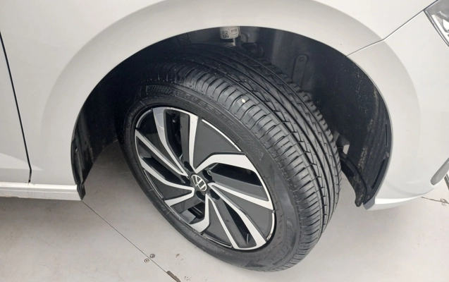 imagem-https://www.socarrao.com.br/sc-vehicle-images-prod/3963185/1789798198376-1_023015.jpg