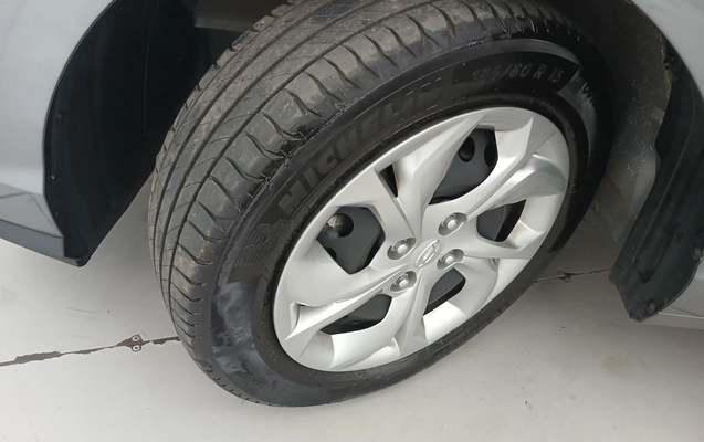 imagem-https://www.socarrao.com.br/sc-vehicle-images-prod/3963195/1789798221090-1_094632.jpg