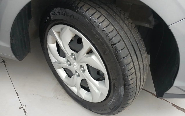imagem-https://www.socarrao.com.br/sc-vehicle-images-prod/3963195/1789798221091-1_094635.jpg