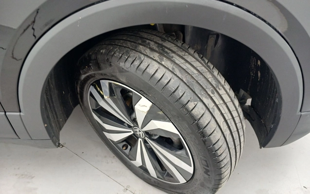 imagem-https://www.socarrao.com.br/sc-vehicle-images-prod/3963204/1789798238692-2_025255.jpg
