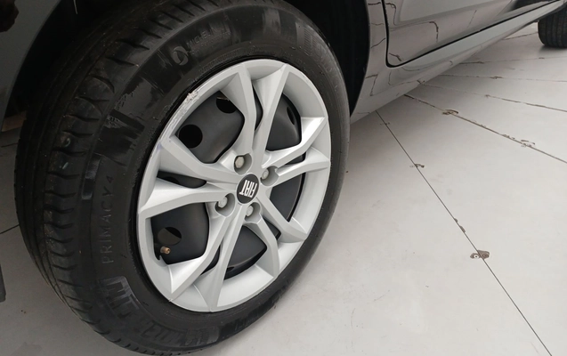 imagem-https://www.socarrao.com.br/sc-vehicle-images-prod/3963206/1789798245073-2_100147.jpg