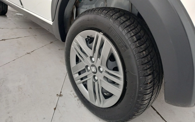 imagem-https://www.socarrao.com.br/sc-vehicle-images-prod/3963226/1789798293221-1_014357.jpg