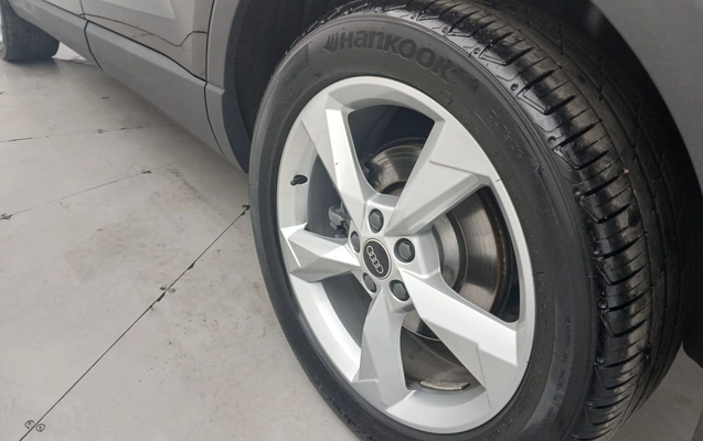 imagem-https://www.socarrao.com.br/sc-vehicle-images-prod/3963259/1789798328350-2_123341.jpg