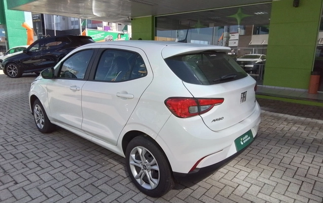 imagem-https://www.socarrao.com.br/sc-vehicle-images-prod/3963318/1789798368841-2_023138.jpg