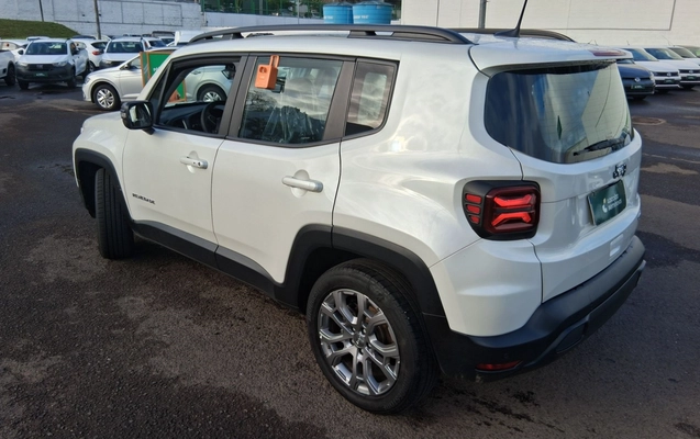 imagem-https://www.socarrao.com.br/sc-vehicle-images-prod/3963329/1789798378617-2_092932.jpg
