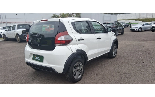 imagem-https://www.socarrao.com.br/sc-vehicle-images-prod/3963389/1789798424876-1_023139.jpg