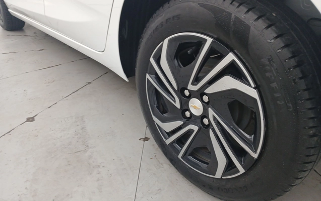 imagem-https://www.socarrao.com.br/sc-vehicle-images-prod/3963422/1789798449135-1_084534.jpg