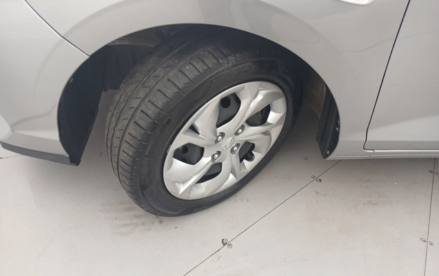 imagem-https://www.socarrao.com.br/sc-vehicle-images-prod/3963462/1789798499440-2_045621.jpg