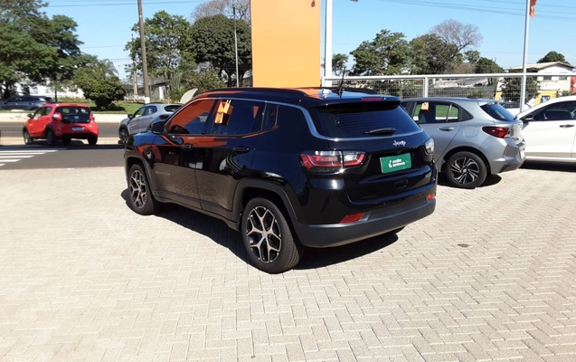 imagem-https://www.socarrao.com.br/sc-vehicle-images-prod/3963497/1789798540954-2_033012.jpg