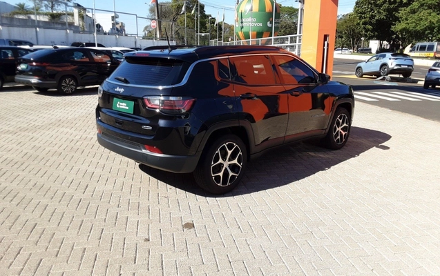 imagem-https://www.socarrao.com.br/sc-vehicle-images-prod/3963497/1789798540955-2_033015.jpg