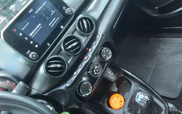 imagem-https://www.socarrao.com.br/sc-vehicle-images-prod/3963533/1789799115009-2_123836.jpg