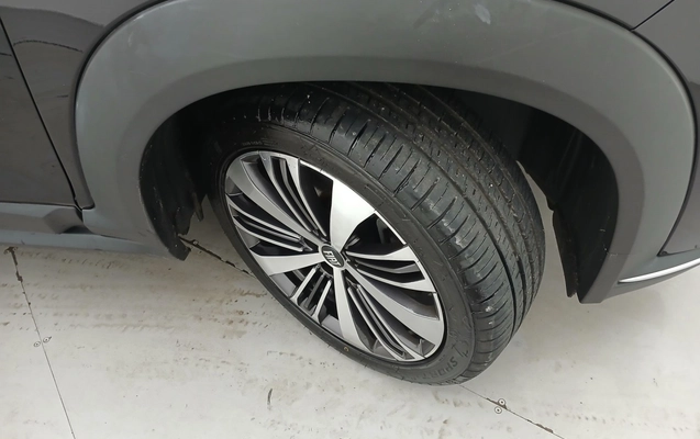 imagem-https://www.socarrao.com.br/sc-vehicle-images-prod/3963547/1789799153156-1_045647.jpg